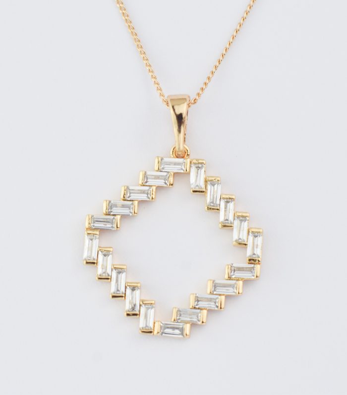 Gold Renk Baget Taşlı Zigzag Kare Kolye 45cm