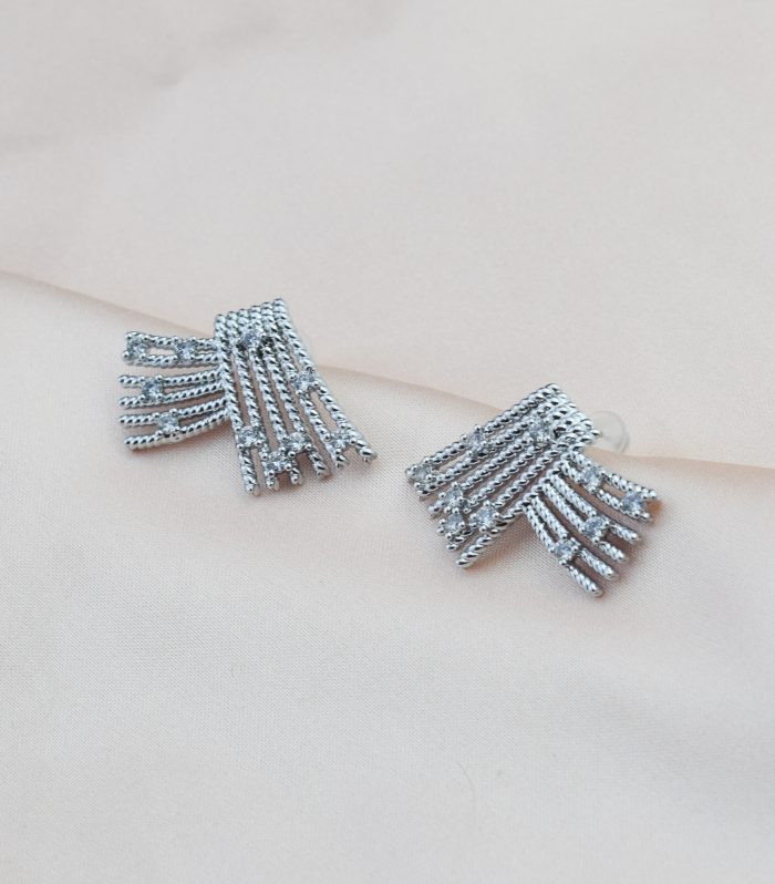 Taşlı Gümüş Renk Hasır Küpe 20mm