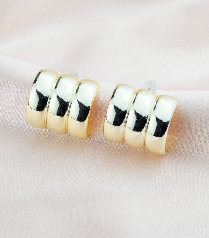 Bombeli 3 Sıra Yarım Halka Gold Renk Küpe 20mm