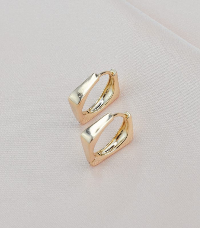 Kare Halka Gold Renk Küpe 20mm